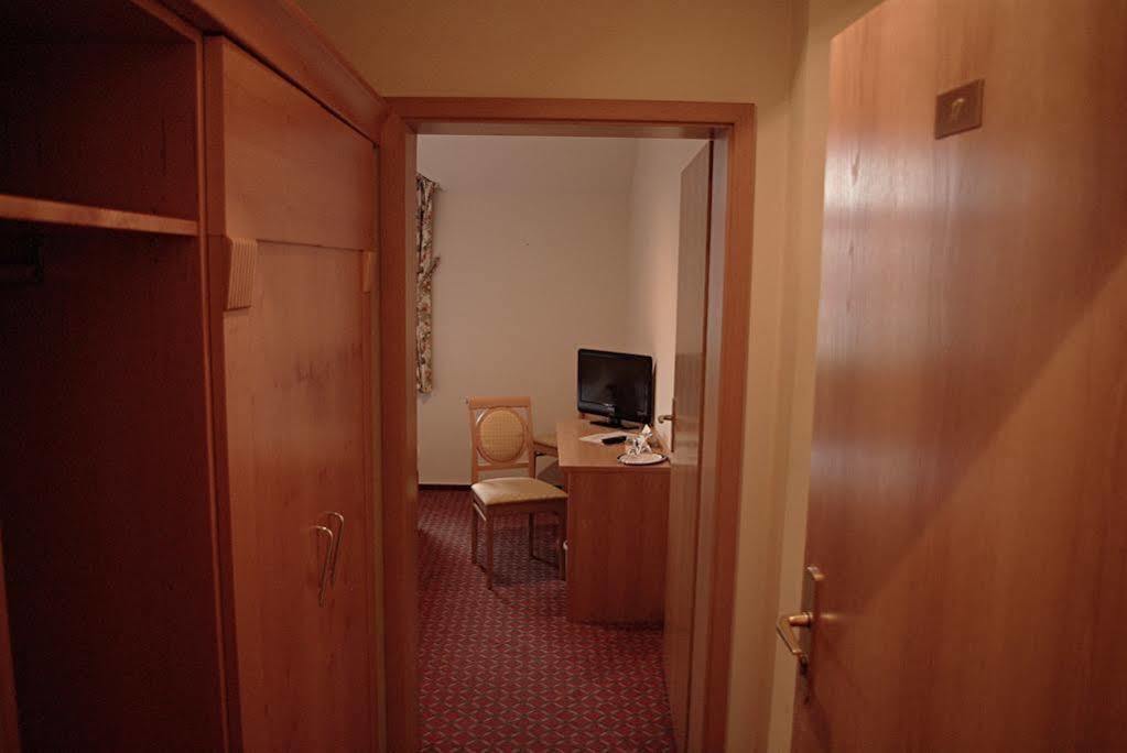Weinbek Hotel Fockbek Eksteriør billede